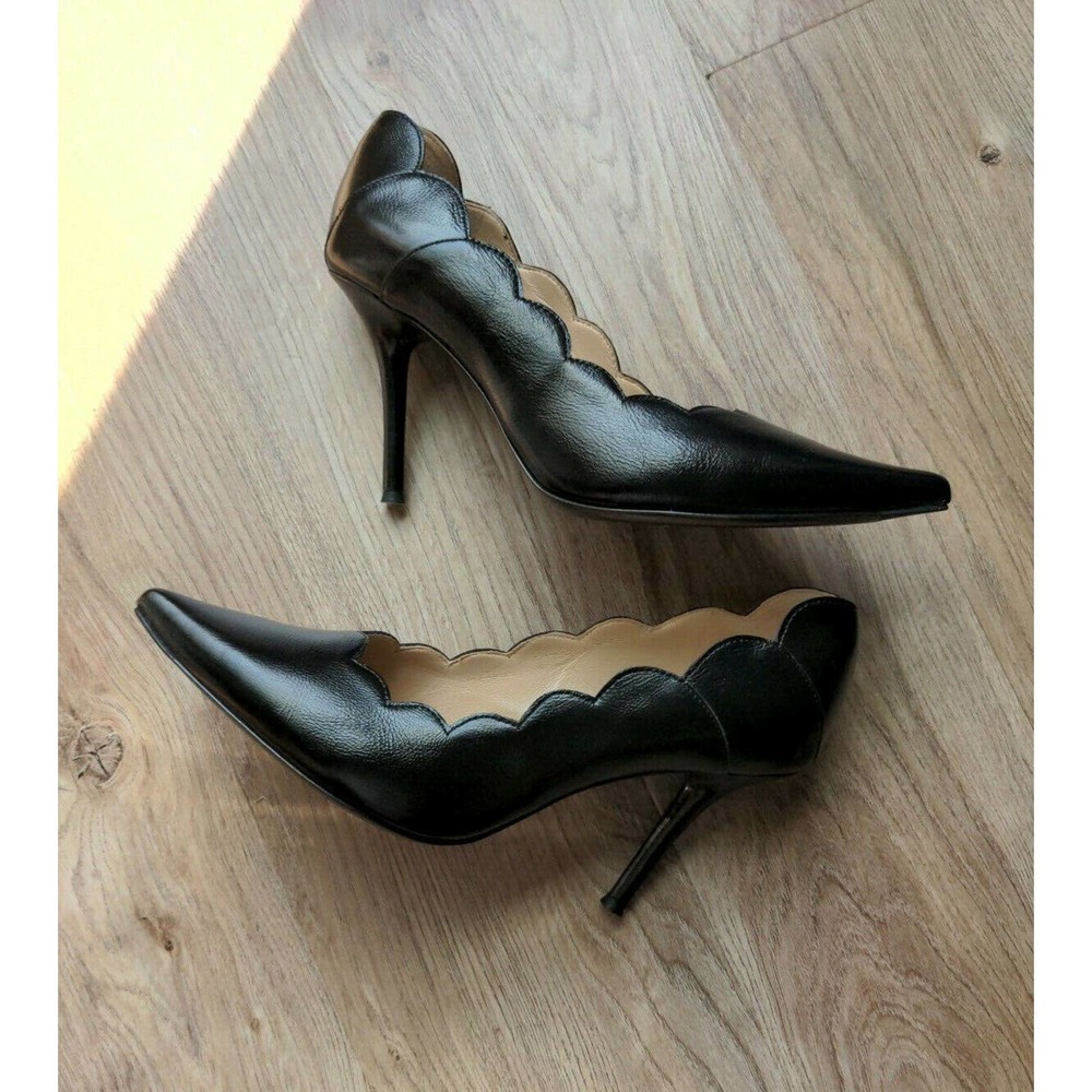 Chloe Lauren Scalloped Heel Pump Womens Pointed Toe